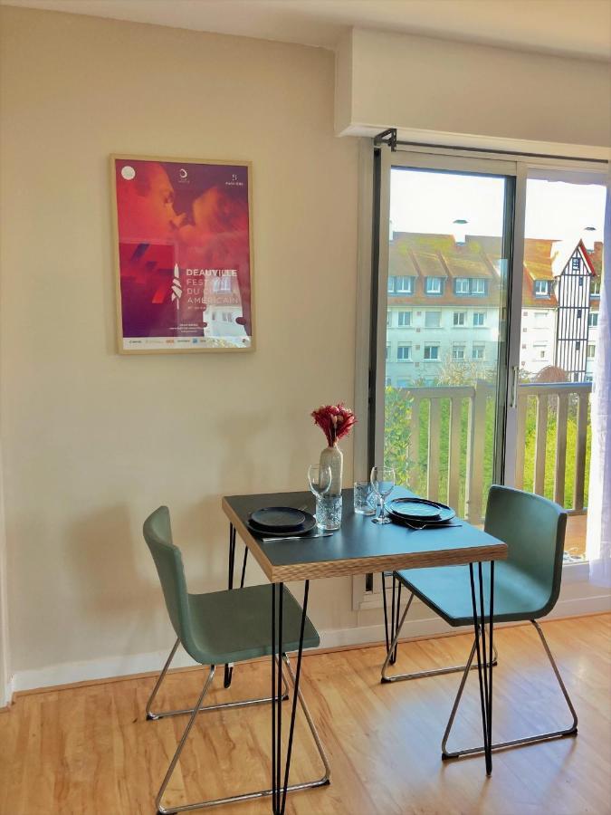 Proche Balcon Et Parking * Deauville